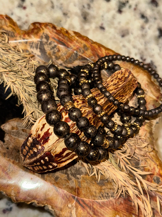 Midnight Luxe: Black & Gold Beaded Bracelet