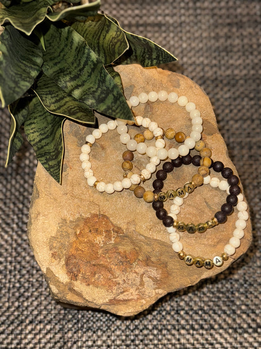 MAMA - Mother-themed Beaded Bracelet
